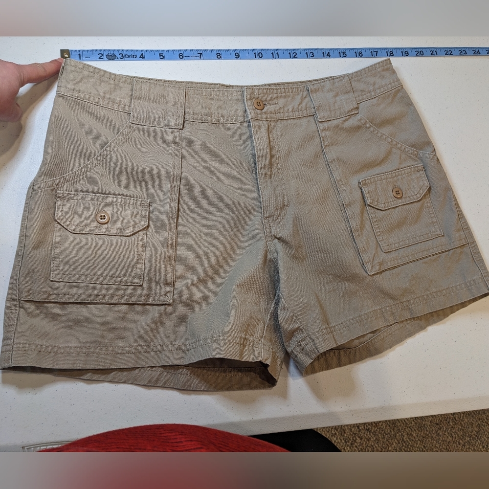 Cabela's 7-Pockey Hiker Size 14
